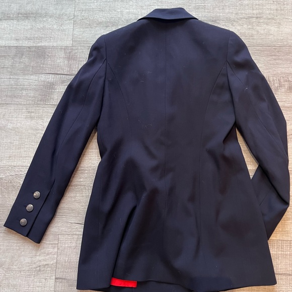 Chanel Blazer - Picture 4 of 4